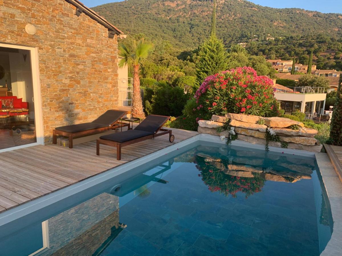 Perla Saint-tropez Cavalaire-sur-mer, 3-5 Chambres, Vue Mer, Piscine Chauffée Villa *